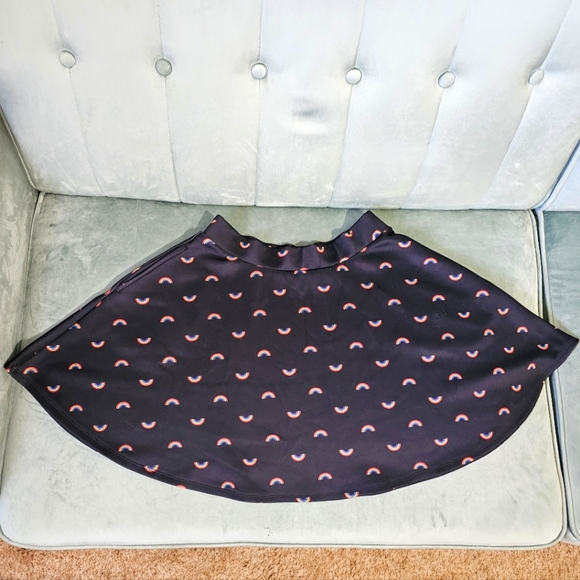 Hot Topic - Black Rainbow Pride Print Circle Skirt with Pockets - Size Small - Picture 7 of 8